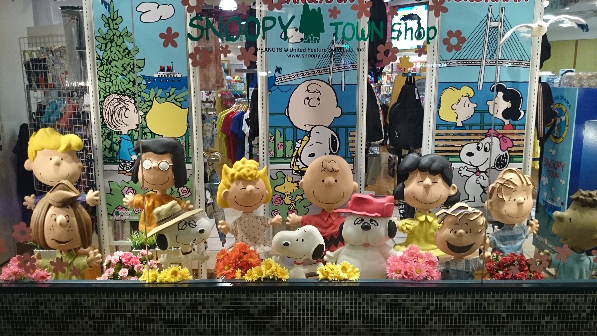 横浜 みなとみらいの観覧車 スヌーピー ちょっとつぶやき